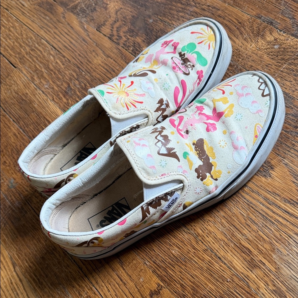 Vans Slip-On Sneakers - Cream and Pink